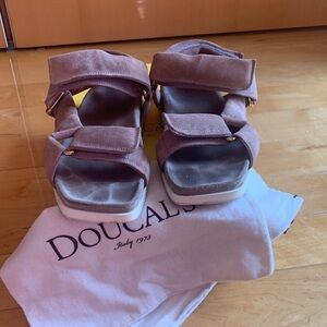 Doucal's Women's Tan Sandals
